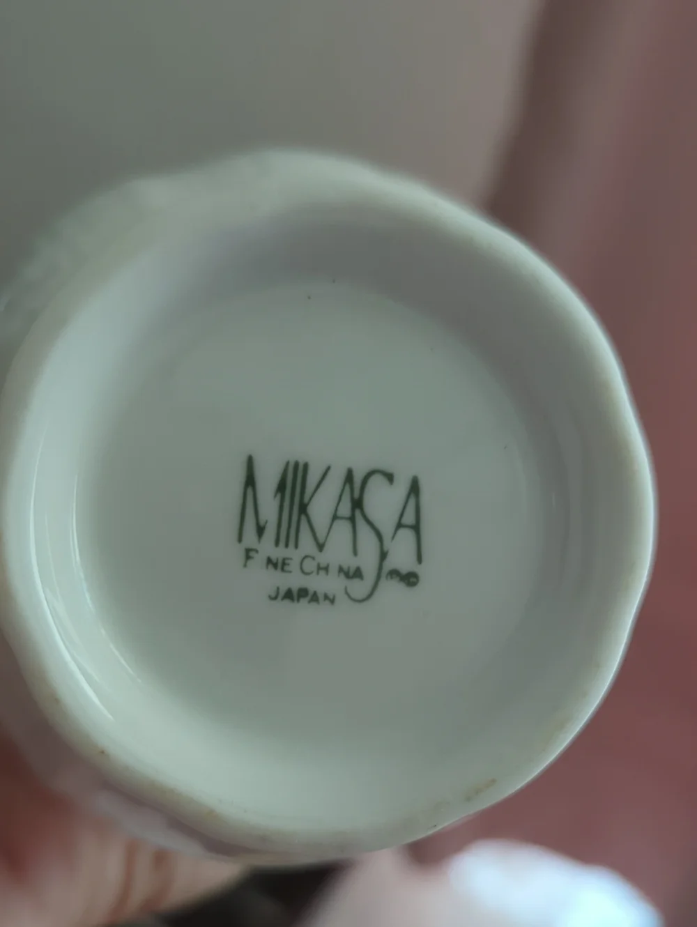 Mikasa Fine China White Ceramic Decorative Vase - Elegant Home Accent